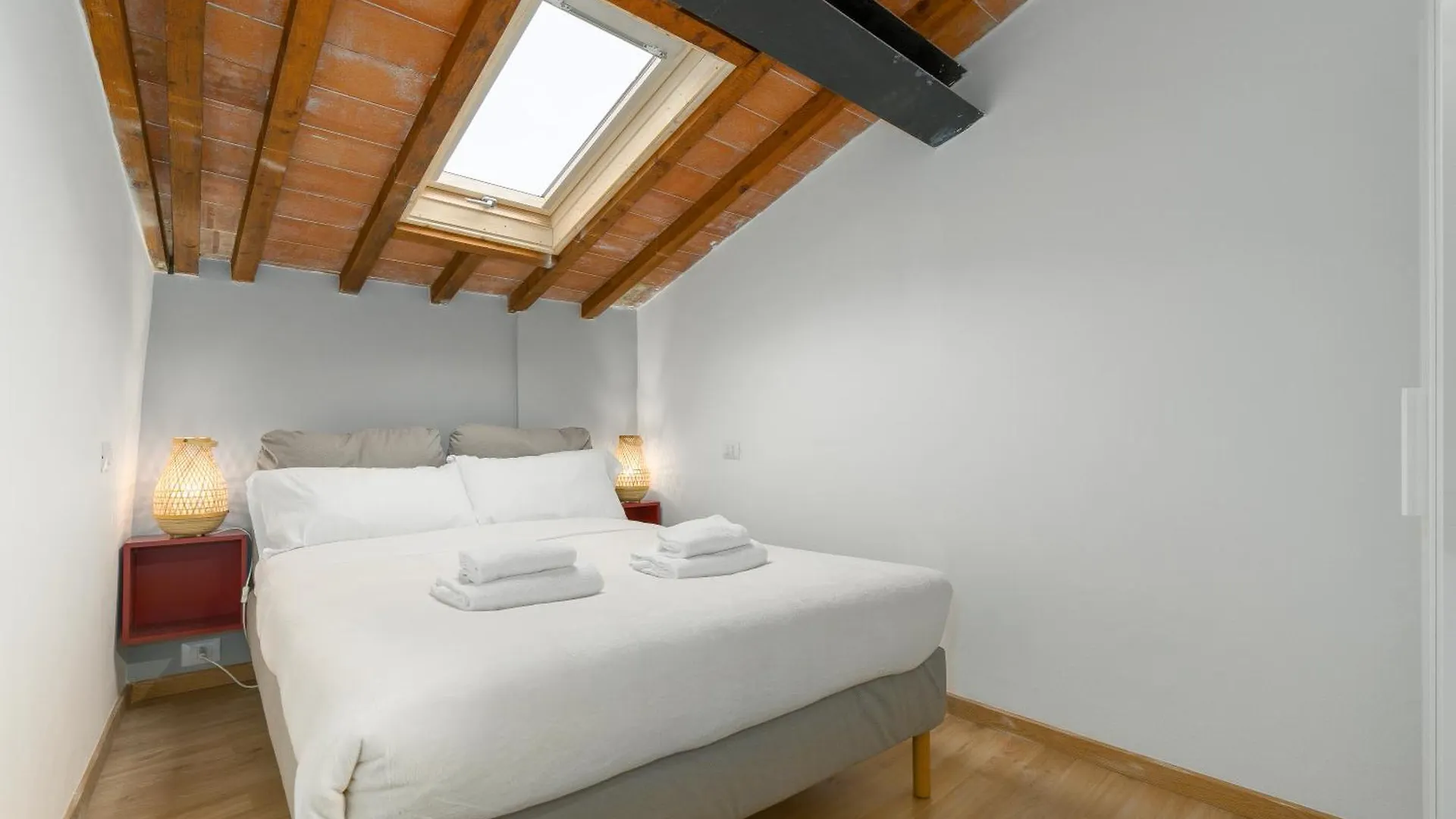Vinegia Apartments - Piazza Signoria Флоренция 0*,  Италия