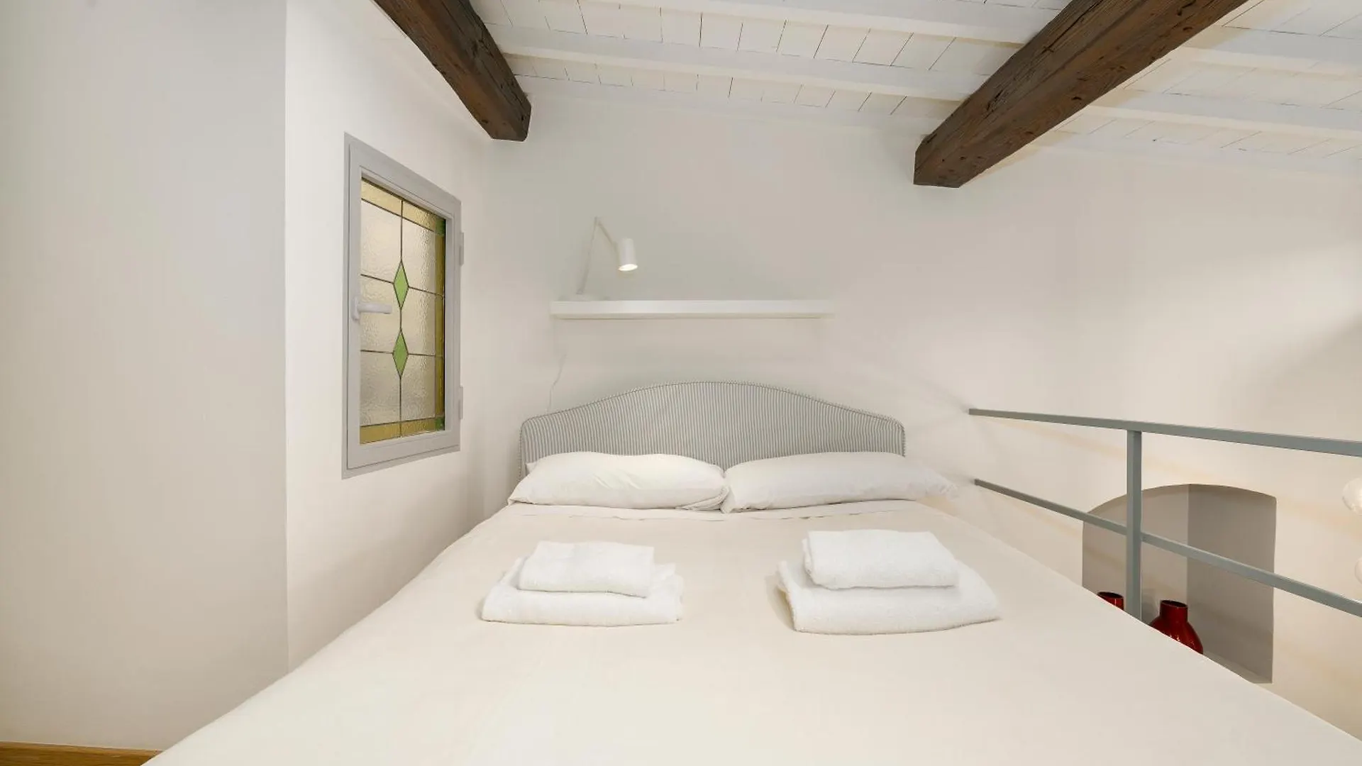 Vinegia Apartments - Piazza Signoria Флоренция Италия